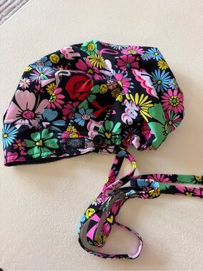 Dickies Floral Surgical Cap - Black Multi